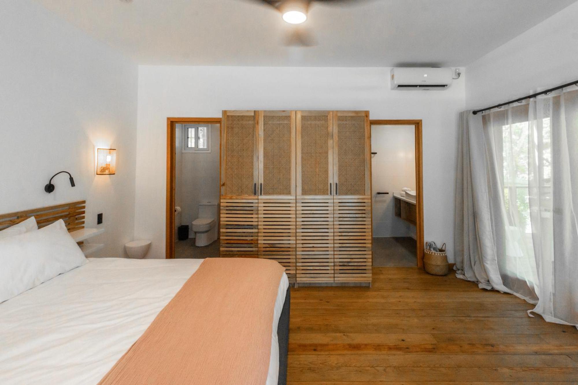 S Boutique Hotel Бокас Екстер'єр фото