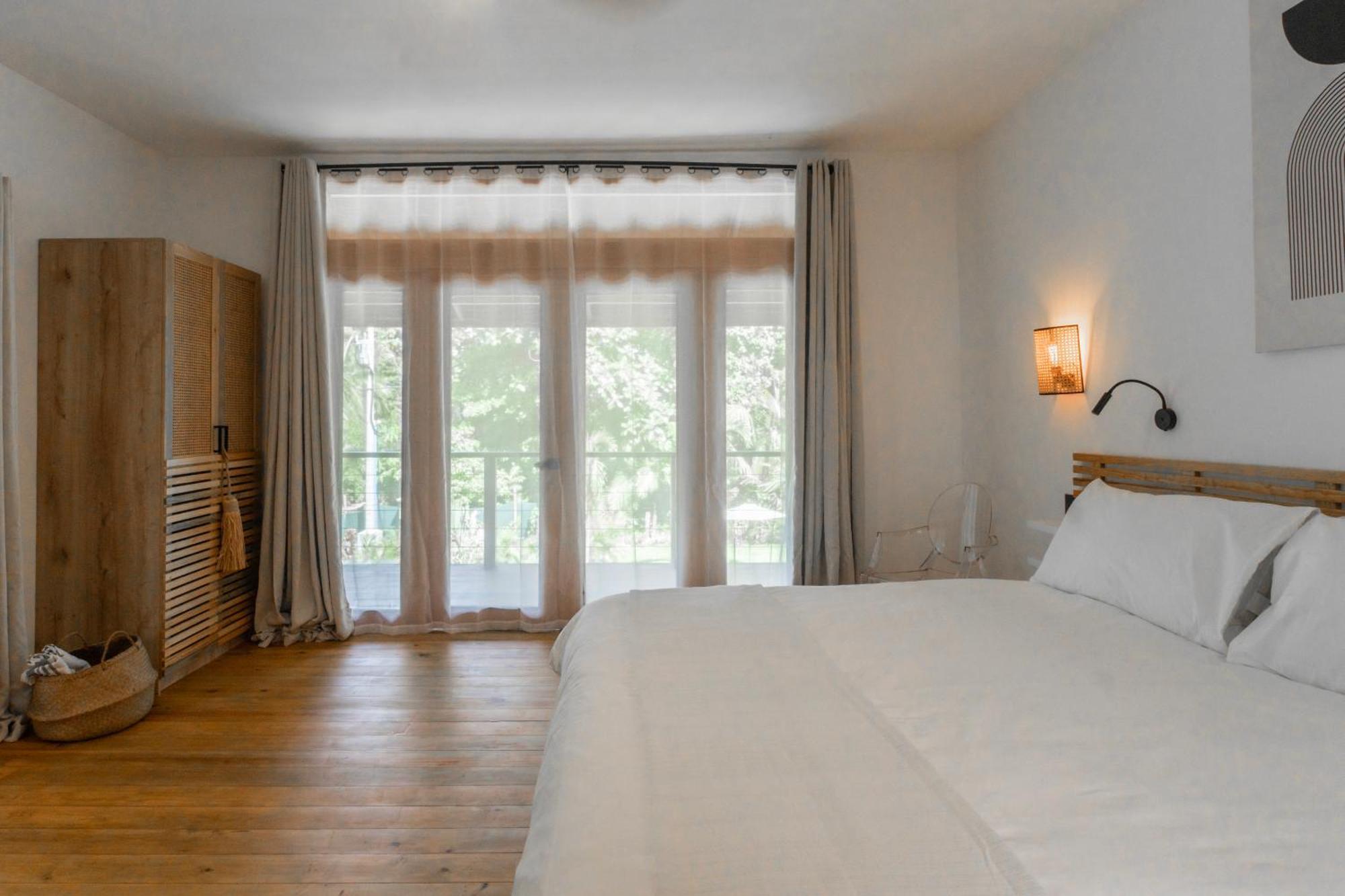 S Boutique Hotel Бокас Екстер'єр фото