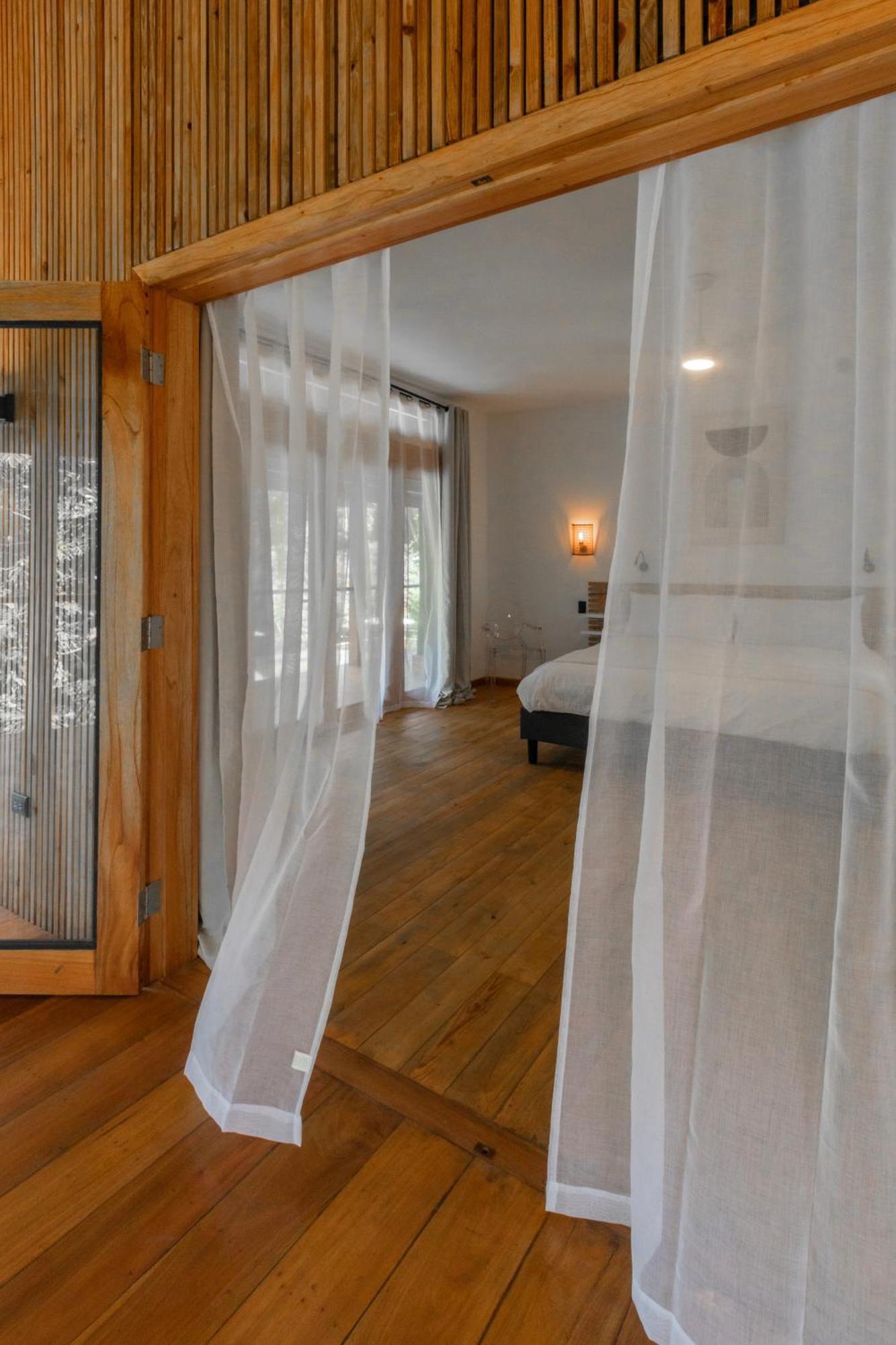 S Boutique Hotel Бокас Екстер'єр фото